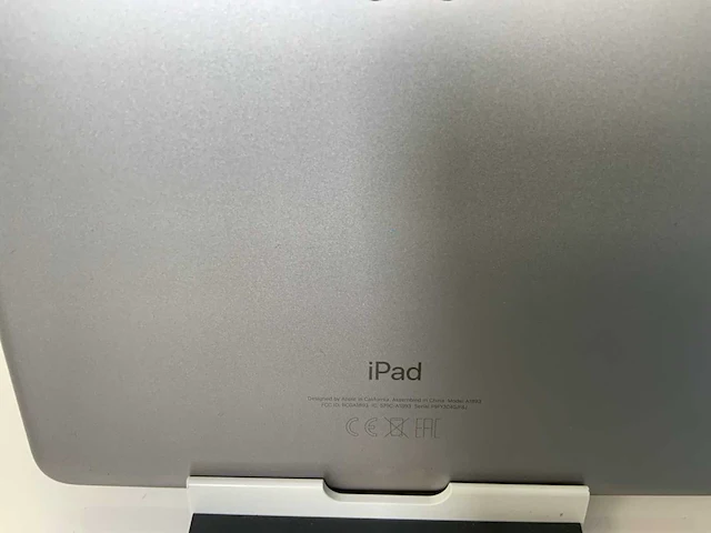 Apple ipad 6th gen (2018) 9.7”, - wi-fi - 32 gb - space gray (3x) - afbeelding 9 van  9