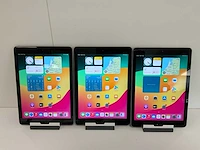 Apple ipad 6th gen (2018) 9.7”, - wi-fi - 32 gb - space gray (3x) - afbeelding 1 van  9
