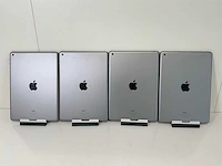 Apple ipad 6th gen (2018) 9.7”, - wi-fi - 32 gb - space gray (4x) - afbeelding 7 van  10