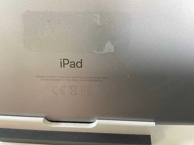 Apple ipad 6th gen 9.7”, wifi - 32 gb - space gray (4x) - afbeelding 8 van  9