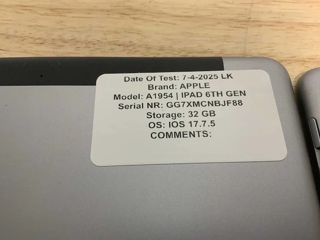 Apple ipad 6th gen a1954 tablet (3x) - afbeelding 3 van  6