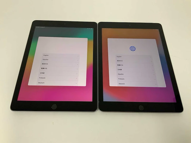 Apple ipad (6th generation) (wi-fi+cellular) 128gb, space gray(x2) - afbeelding 1 van  2