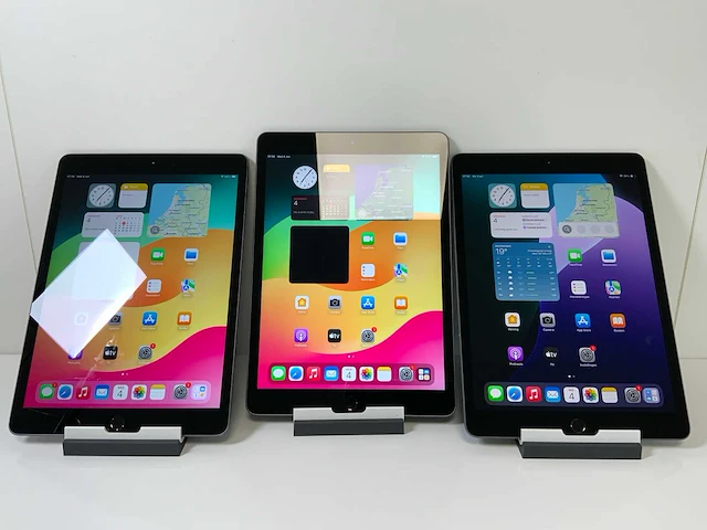 Apple ipad 7th gen - wi-fi - 32 gb - space gray (3x) - afbeelding 1 van  4