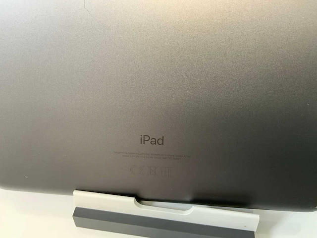 Apple ipad 7th gen - wi-fi & cellular - 32 gb - space gray (3x) - afbeelding 7 van  7