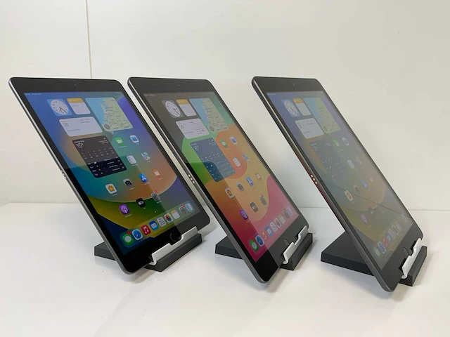 Apple ipad 7th gen - wi-fi & cellular - 32 gb - space gray (3x) - afbeelding 2 van  7