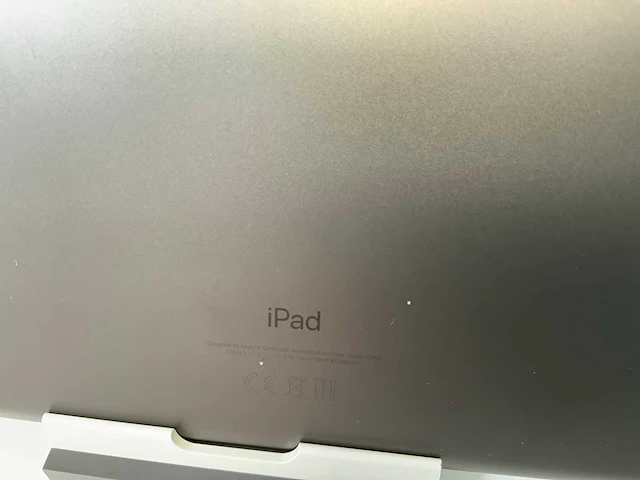 Apple ipad 7th gen - wi-fi & cellular - 32 gb - space gray (3x) - afbeelding 7 van  7
