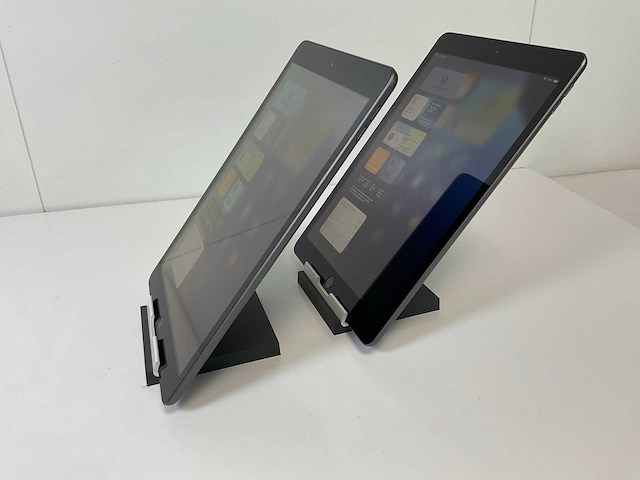 Apple ipad 7th gen - wifi - 32 gb - space gray (2x) - afbeelding 5 van  8