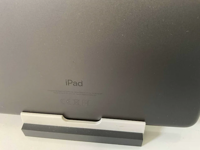 Apple ipad 7th gen - wifi - 32 gb - space gray (3x) - afbeelding 6 van  8