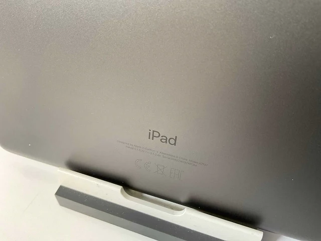 Apple ipad 7th gen - wifi - 32 gb - space gray (3x) - afbeelding 8 van  8