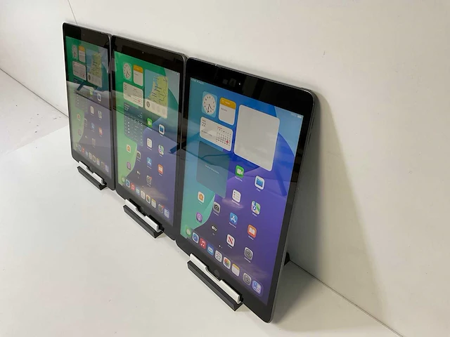 Apple ipad 7th gen - wifi - 32 gb - space gray (3x) - afbeelding 2 van  9