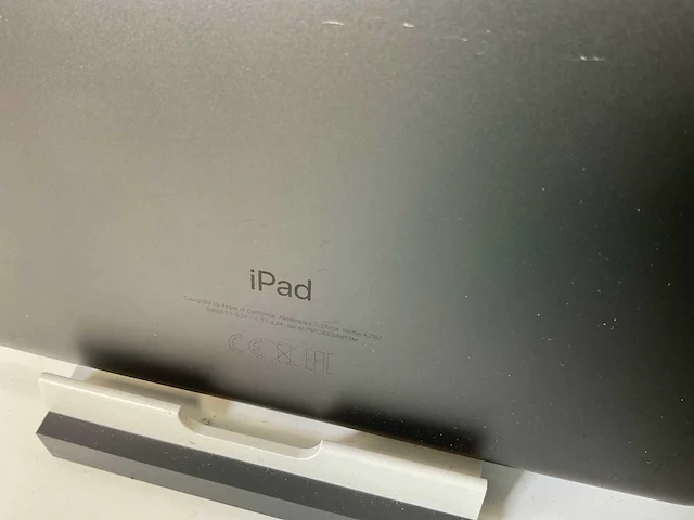Apple ipad 7th gen - wifi - 32 gb - space gray (3x) - afbeelding 9 van  9