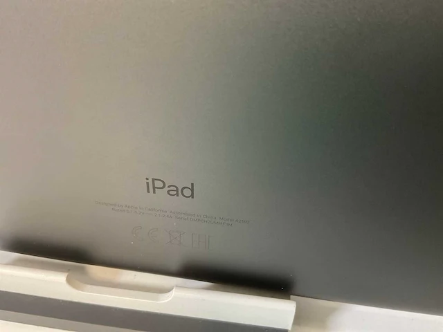 Apple ipad 7th gen - wifi - 32 gb - space gray (3x) - afbeelding 7 van  9