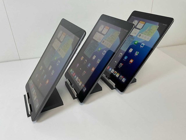 Apple ipad 7th gen - wifi + cellular - 32 gb - space gray (3x) - afbeelding 5 van  9