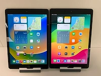 Apple ipad 8th gen - wi-fi & cellular - 32 gb - space gray (2x) - afbeelding 1 van  6
