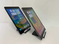 Apple ipad 8th gen - wi-fi & cellular - 32 gb - space gray (2x) - afbeelding 2 van  6