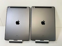 Apple ipad 8th gen - wi-fi & cellular - 32 gb - space gray (2x) - afbeelding 4 van  6