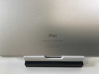 Apple ipad 8th gen - wifi + cellular - 128 gb - silver (2x) - afbeelding 7 van  7