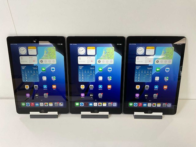 Apple ipad 8th gen - wifi + cellular - 32 gb - space gray (3x) - afbeelding 1 van  9