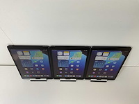 Apple ipad 8th gen - wifi + cellular - 32 gb - space gray (3x) - afbeelding 2 van  9