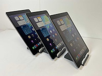 Apple ipad 8th gen - wifi + cellular - 32 gb - space gray (3x) - afbeelding 4 van  9