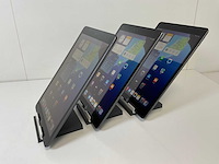 Apple ipad 8th gen - wifi + cellular - 32 gb - space gray (3x) - afbeelding 5 van  9