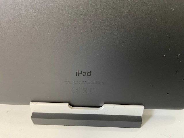 Apple ipad 8th gen - wifi + cellular - 32 gb - space gray (3x) - afbeelding 7 van  9