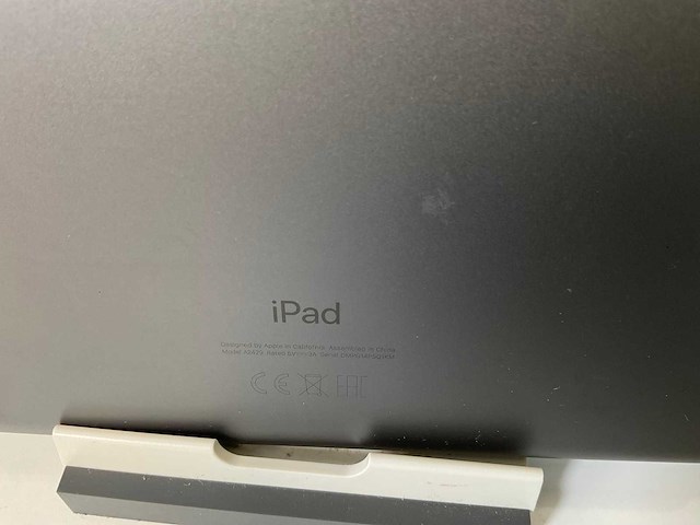 Apple ipad 8th gen - wifi + cellular - 32 gb - space gray (3x) - afbeelding 8 van  9