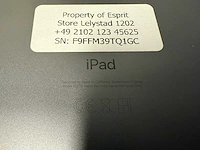 Apple ipad 8th gen met keyboard en apple pen - afbeelding 4 van  5