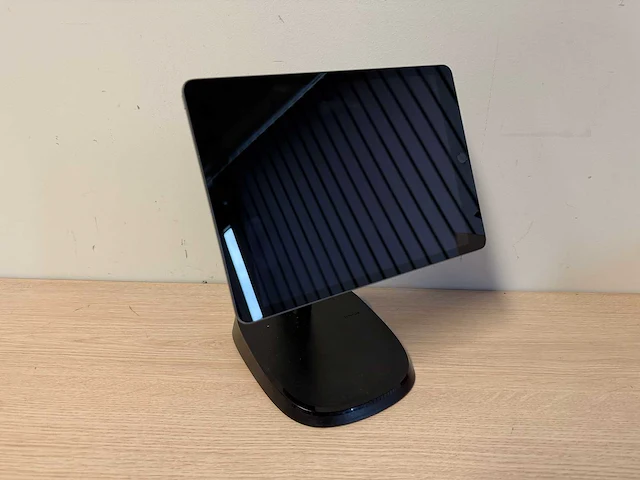 Apple ipad 8th gen tablet - afbeelding 1 van  4