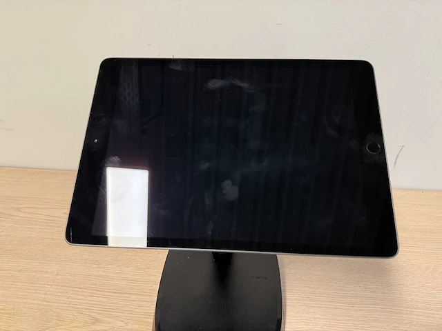 Apple ipad 8th gen tablet - afbeelding 2 van  4