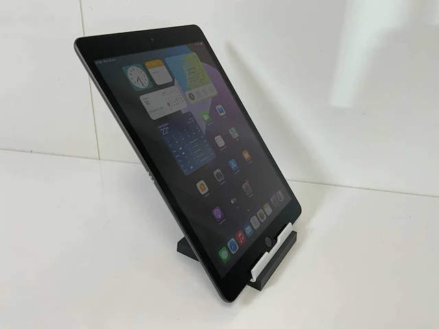 Apple ipad 9th gen (2021) 10.2”,- wi-fi - 64 gb - space gray - afbeelding 2 van  5