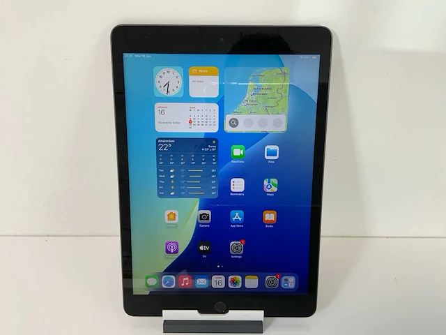 Apple ipad 9th gen (2021) 10.2”,- wi-fi - 64 gb - space gray - afbeelding 1 van  5