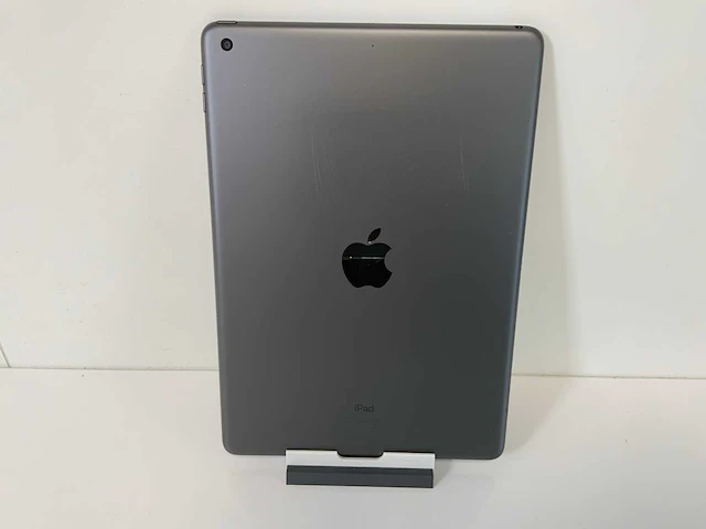 Apple ipad 9th gen (2021) 10.2”,- wi-fi - 64 gb - space gray - afbeelding 4 van  5