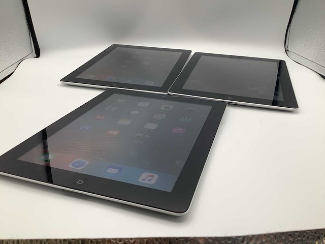 Apple ipad a1395 laptop (3x) - afbeelding 1 van  8
