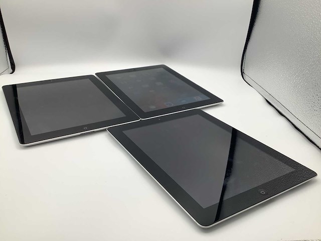 Apple ipad a1395 laptop (3x) - afbeelding 2 van  8