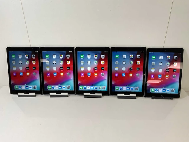 Apple ipad air - wifi + cellular - 16 gb - space gray (5x) - afbeelding 1 van  11