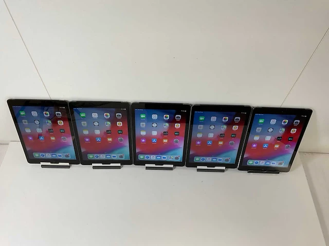 Apple ipad air - wifi + cellular - 16 gb - space gray (5x) - afbeelding 4 van  11