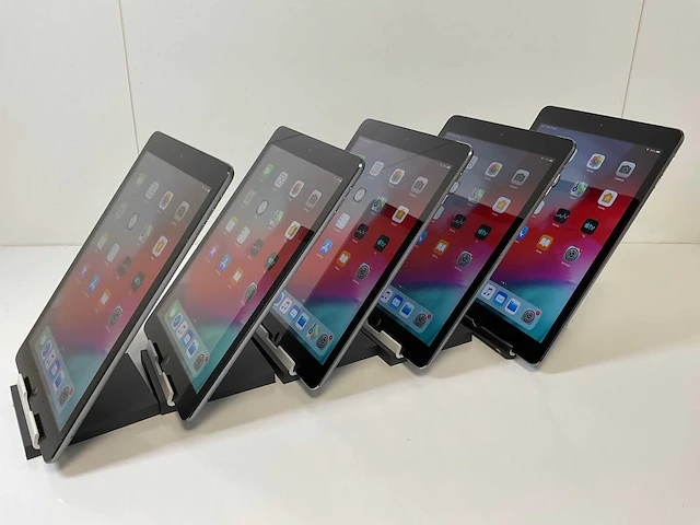 Apple ipad air - wifi + cellular - 16 gb - space gray (5x) - afbeelding 7 van  11