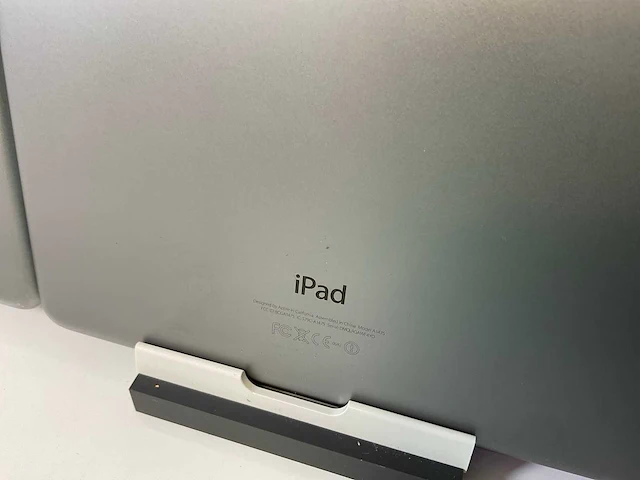 Apple ipad air - wifi + cellular - 16 gb - space gray (5x) - afbeelding 10 van  11