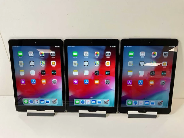 Apple ipad air - wifi + cellular - 32 gb - space gray (3x) - afbeelding 1 van  9