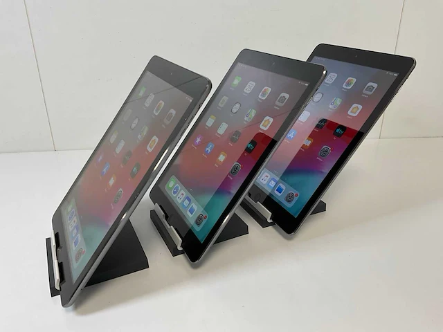 Apple ipad air - wifi + cellular - 32 gb - space gray (3x) - afbeelding 5 van  9