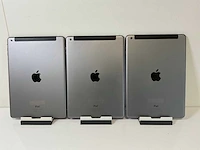 Apple ipad air - wifi + cellular - 32 gb - space gray (3x) - afbeelding 6 van  9