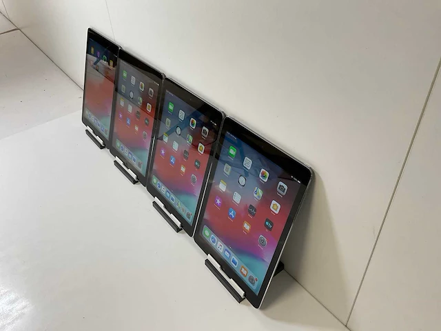 Apple ipad air - wifi + cellular - 32 gb - space gray (4x) - afbeelding 4 van  10
