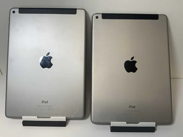 Apple ipad air 2 - wi-fi & cellular - 64 gb - space gray (2x) - afbeelding 4 van  4