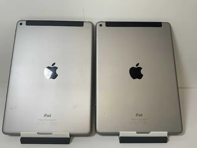 Apple ipad air 2 - wi-fi & cellular - 64 gb - space gray (2x) - afbeelding 4 van  4