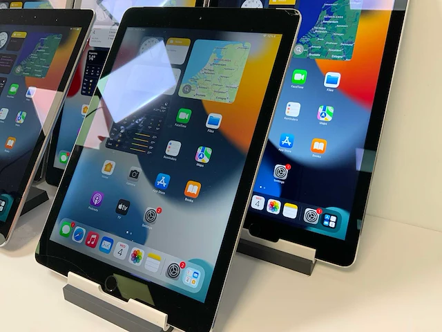 Apple ipad air 2 - wi-fi & cellular - 64 gb - space gray (5x) - afbeelding 3 van  6