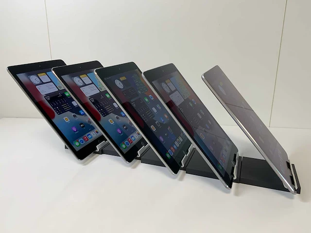 Apple ipad air 2 - wi-fi & cellular - 64 gb - space gray (5x) - afbeelding 5 van  6