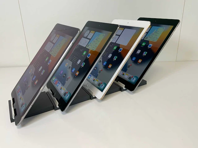 Apple ipad air 2 - wi-fi & cellular - 64 gb - space gray / gold (4x) - afbeelding 2 van  4
