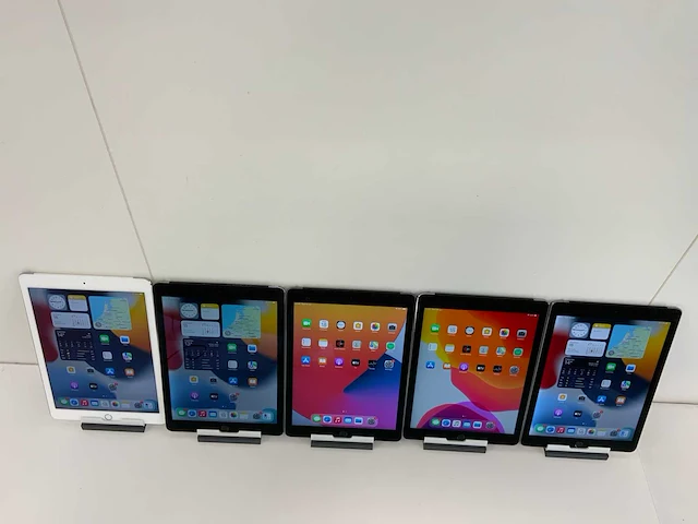 Apple ipad air 2 - wi-fi & cellular - 64 gb - space gray / silver (5x) - afbeelding 4 van  11