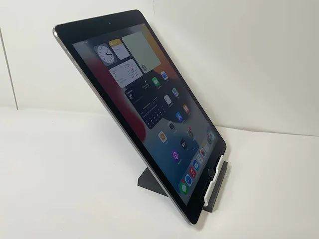 Apple ipad air 2 - wi-fi & cellular - 64 gb - space gray - afbeelding 3 van  4